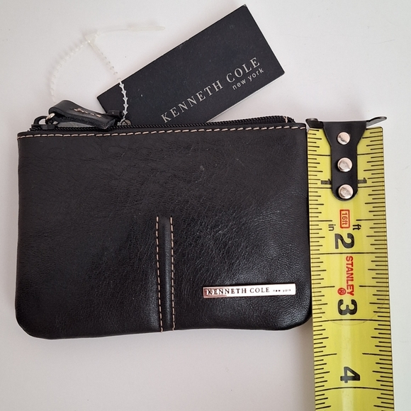 NWT Kenneth Cole leather coin purse with keychain - Picture 7 of 7